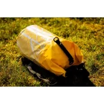 w23105 02 spinera dry bag 20l action